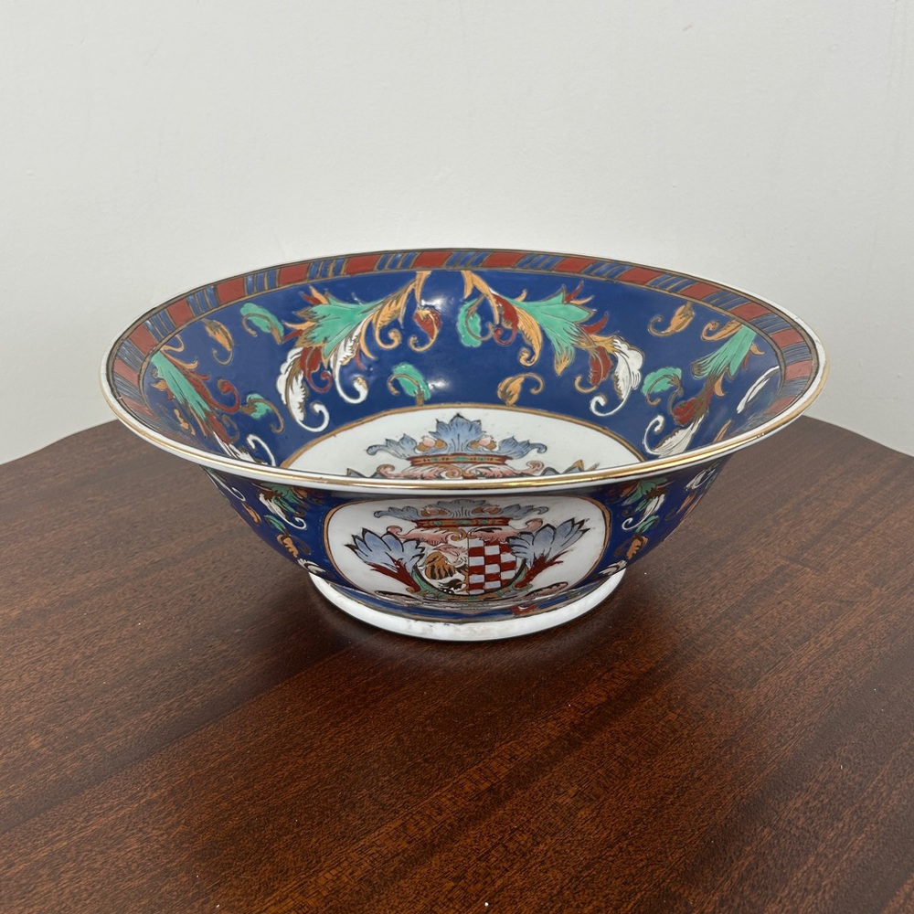 Vintage Armorial Coat of Arms Chinese Hand Painted Ceramic Bowl #Chinoiserie